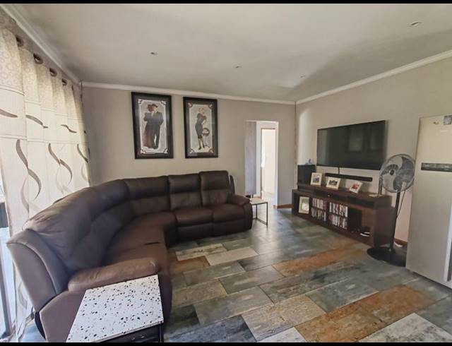 3 BEDROOM HOUSE FOR SALE IN KOOKRUS